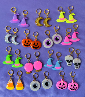Mystery Halloween Dangles (2 pack)